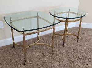 lot 22 image: Pair of Vintage Glass Topped Brass Side Tables