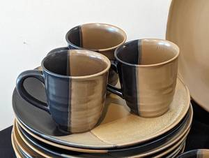 lot 28 image: Sango Gold Dust Black Stoneware Dish Set