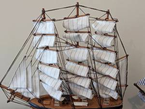 lot 30 image: Flying Cloud and H.M.S. Bounty Replica Model Ships