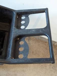 lot 179 image: Rolling Plastic Yard Cart