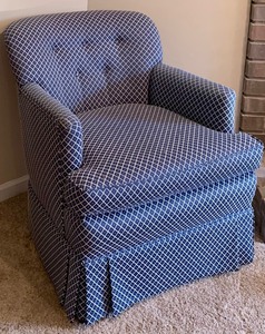 lot 116 image: Vintage Blue Club Chair with Ottoman