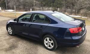 lot 7 image: 2011 Volkswagen Jetta TDI