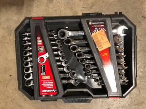 Husky 72-Tooth Ratcheting SAEMM Combination Wrench Set (20-Piece) Customer Returns See Pictures