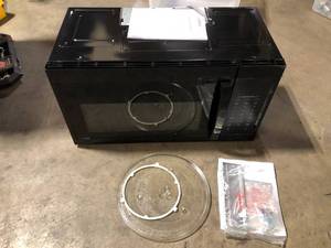 Vissani 1.7 cu. ft. 1000-Watt Over the Range Microwave in Black Customer Returns See Pictures
