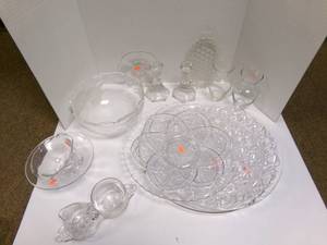 lot 81 image: Misc lot of Glassware...