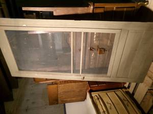 lot 188 image: Old Screen Door 36 x 81...