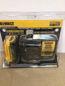 DEWALT 20V MAX POWERSTACK Compact Battery Starter Kit Customer Returns See Pictures