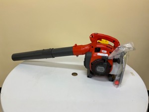 lot 12 image: Husqvarna show floor model 125b Leaf Blower