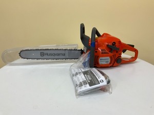 lot 13 image: Husqvarna show floor model 50cc Chainsaw
