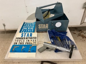 lot 28 image: Star Powder actuated Tool wcase