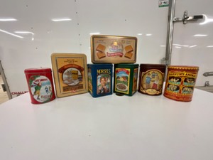lot 38 image: Set of vintage tin cans