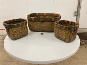 lot 53 image: Wicker basket set of 3