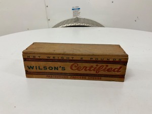 lot 55 image: Vintage woooden cheese box (small)