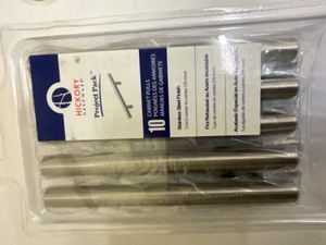 lot 64 image: Stainless steel cabinet pulls (set of 10)