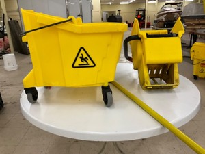 lot 142 image: Commercial mop bucket