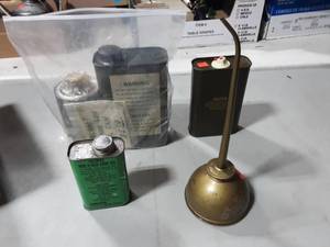 lot 7 image: Aircraft Machine Gun Oil Cans & Others