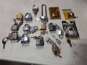 lot 37 image: Large Assortment Of Padlocks & Keys