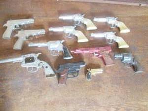 (DLR) 12 Assorted Vintage Toy Guns