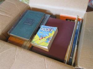 (DLR) Box Full of Assorted Vintage Books