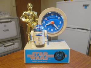 (DLR) Vintage Star Wars Talking Alarm Clock with R2D2 and C3PO Figures