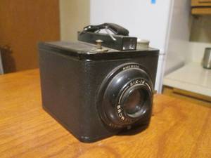 (DLR) Vintage Six-16 Brownie Special Camera
