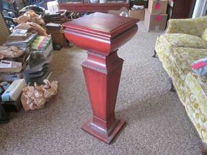 (DLR) Vintage Wood Pedestal 38 12 Tall  Top Is 14 x 14