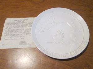 (K) Vintage 1975 Frankoma Peace On Earth Plate 8 12