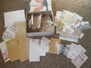 (DLR) Huge Assortment of Vintage Postage Stamps