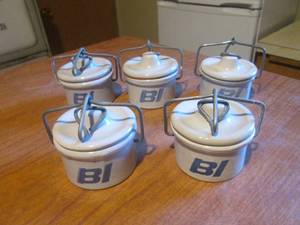 (K) 5 Vintage Mini Crocks with Lids - BI - Kaukauna Klub