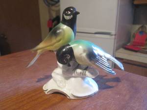 (LR) Vintage Bird Figurine Germany #8363