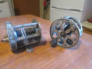 (K) 2 Vintage Fishing Reels - Ideal by Carlton Mfg. Co. Missing Mount Plate and Atlas 1708 Model D Dirty and Missing Handle