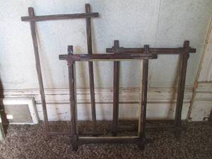 (DLR) 3 Vintage Wood Picture Frames