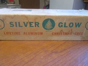 (DLR) Vintage Silver Glow Stainless Aluminum 6 ft Christmas Tree