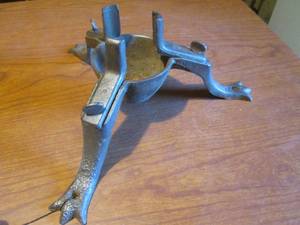 (DLR) VintageAntique Cast iron Christmas Tree Stand