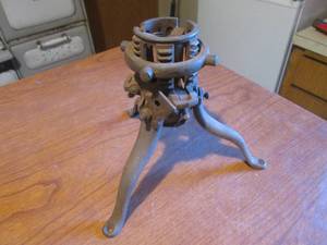 (DLR) Antique North Bros Christmas Tree Stand