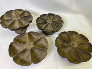 lot 109 image: Vintage Metal Nail  Screw Caddies