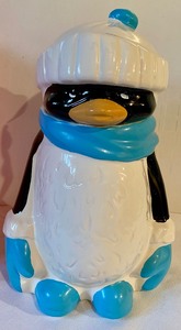 lot 187 image: Cute Vintage Penguin Cookie Jar