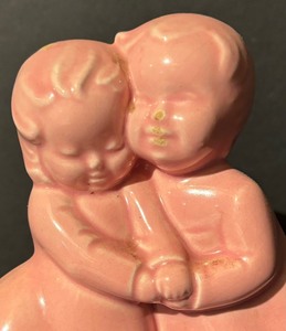lot 76 image: Adorable Vintage Shawnee Best Friends Planter