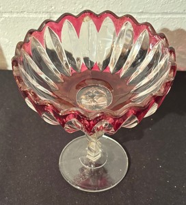 lot 212 image: Stunning Ruby Red Accented Vintage Compote