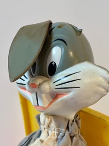 lot 189 image: Vintage 1976 Bugs Bunny Jack in the Box