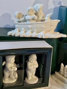 lot 191 image: Adorable Snow Babies Collection by Department 56