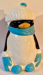 lot 192 image: Penguin Cookie Jar