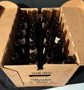lot 261 image: Vintage Meister Brau Case of Bottles