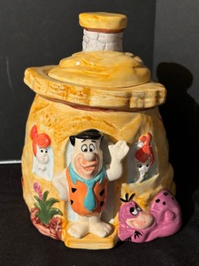 lot 269 image: The Flintstones Cookie Jar by Hanna Barbera