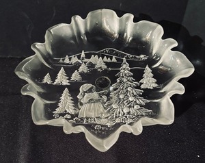 lot 305 image: Lovely Compote