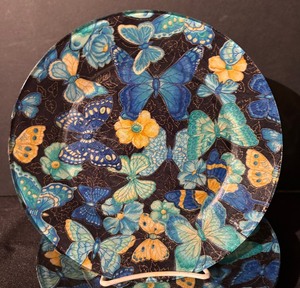 lot 306 image: Four Beautiful Glass Butterfly Plates