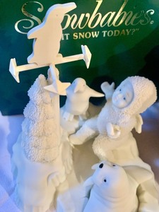 lot 280 image: Snow Babies Collection by Department 56