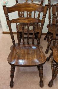 lot 6 image: Vintage Cochrane Oak Dining Chair Set
