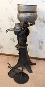 lot 10 image: Vintage Delaval Cream Separator