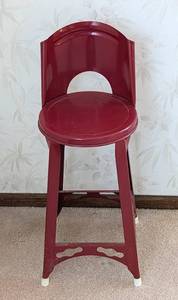lot 32 image: Vintage Painted Childrens Stool
